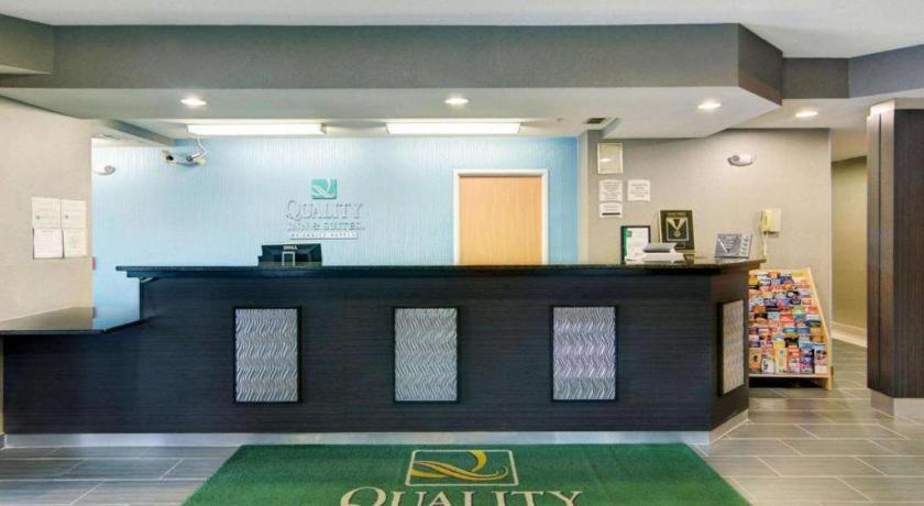Quality Inn & Suites Grand Prairie Exterior foto